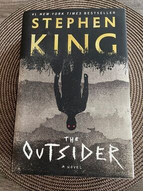 Stephen King "The Outsider" Hardcover - Black & Yellow Cover